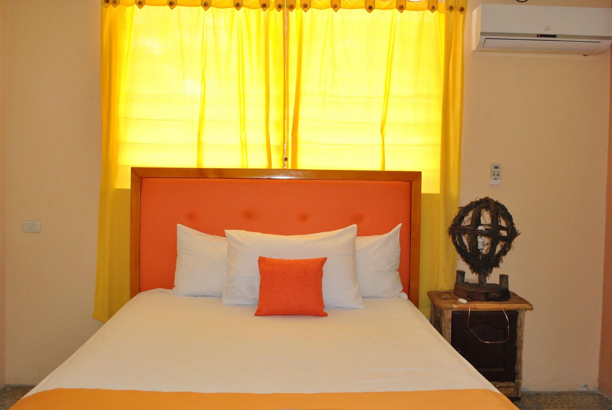 Hotel Imperial Cap-Haitien Bagian luar foto