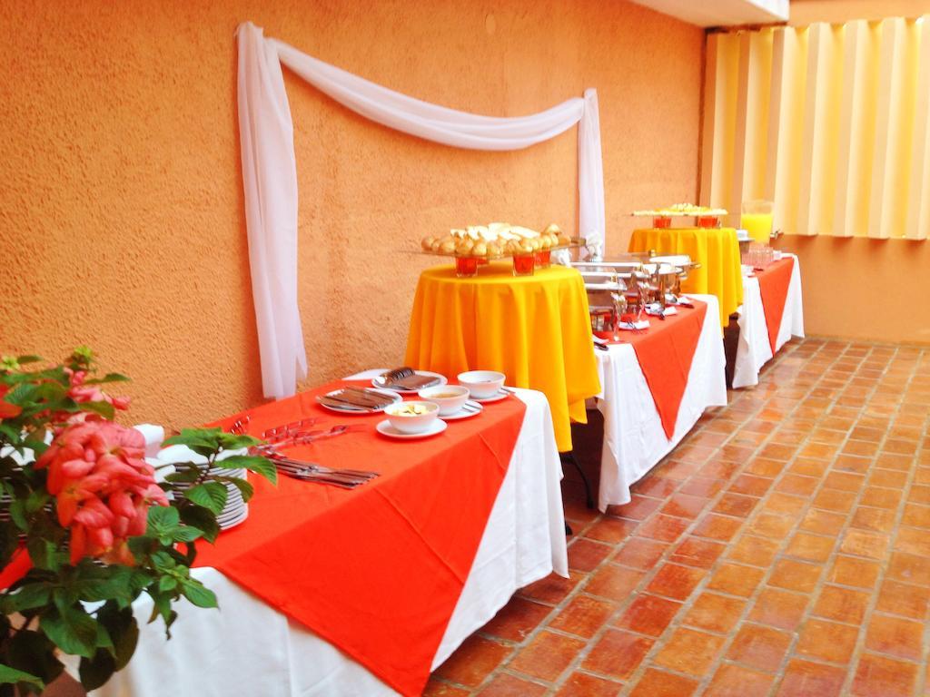 Hotel Imperial Cap-Haitien Bagian luar foto